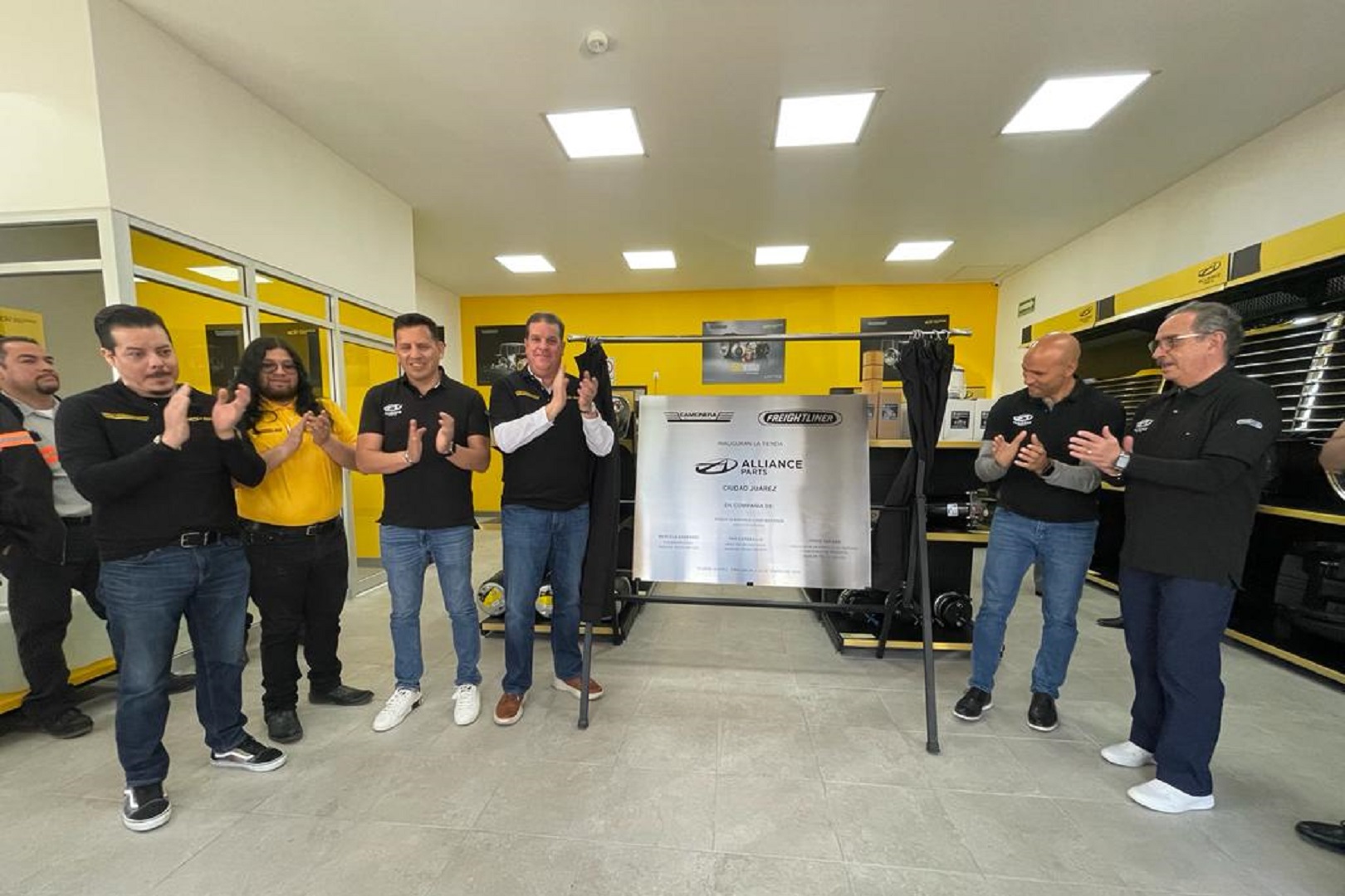 Alliance Parts, Daimler, Freightliner