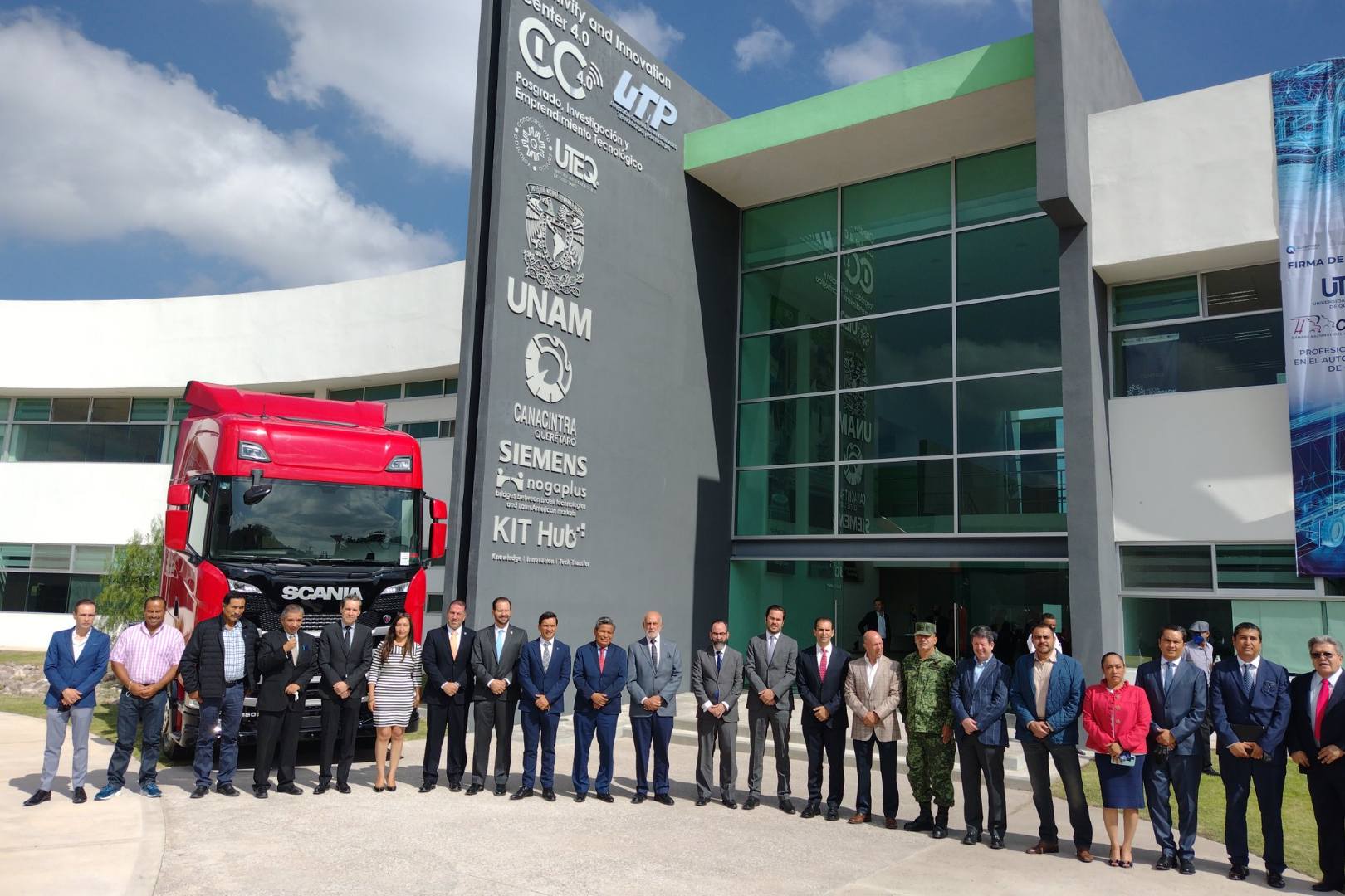 Scania, Canacar, UTEQ