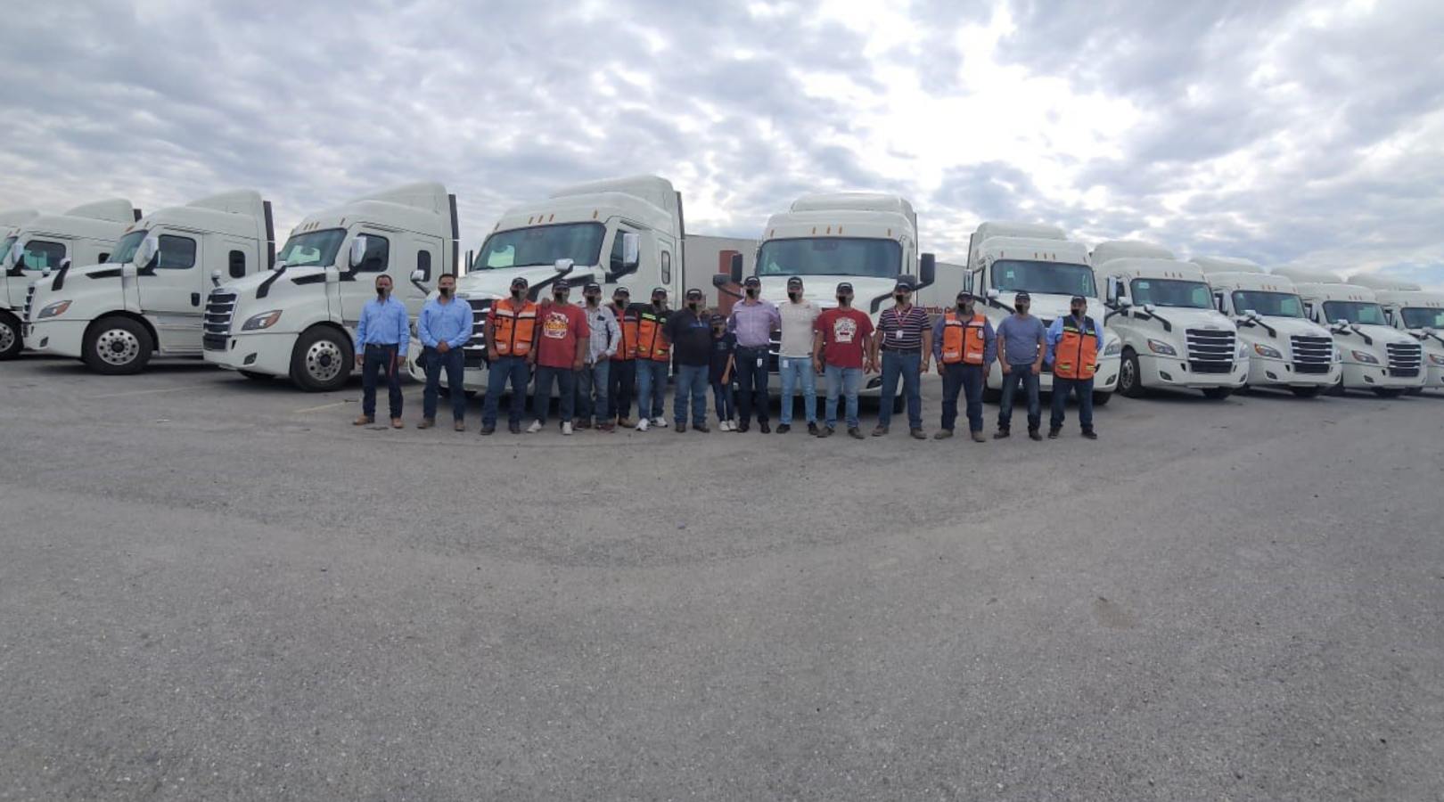 Daimler Cascadia de Freightliner a Flexcoah