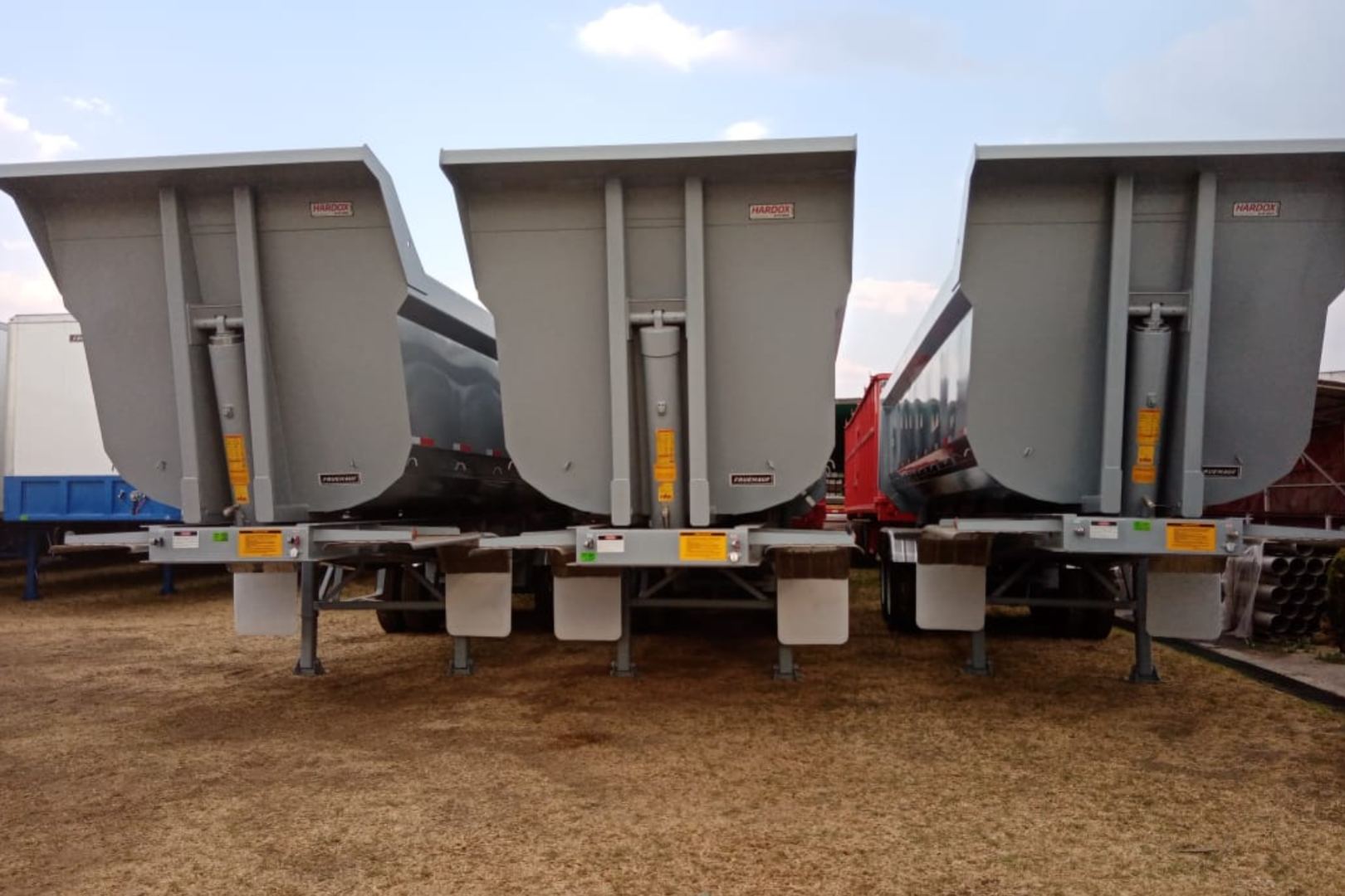 Fruehauf Fletes Hesa volteo