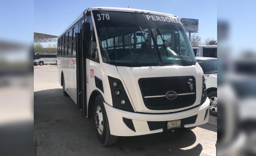 Grupo Pequeña, DINA, Autobuses, Runner