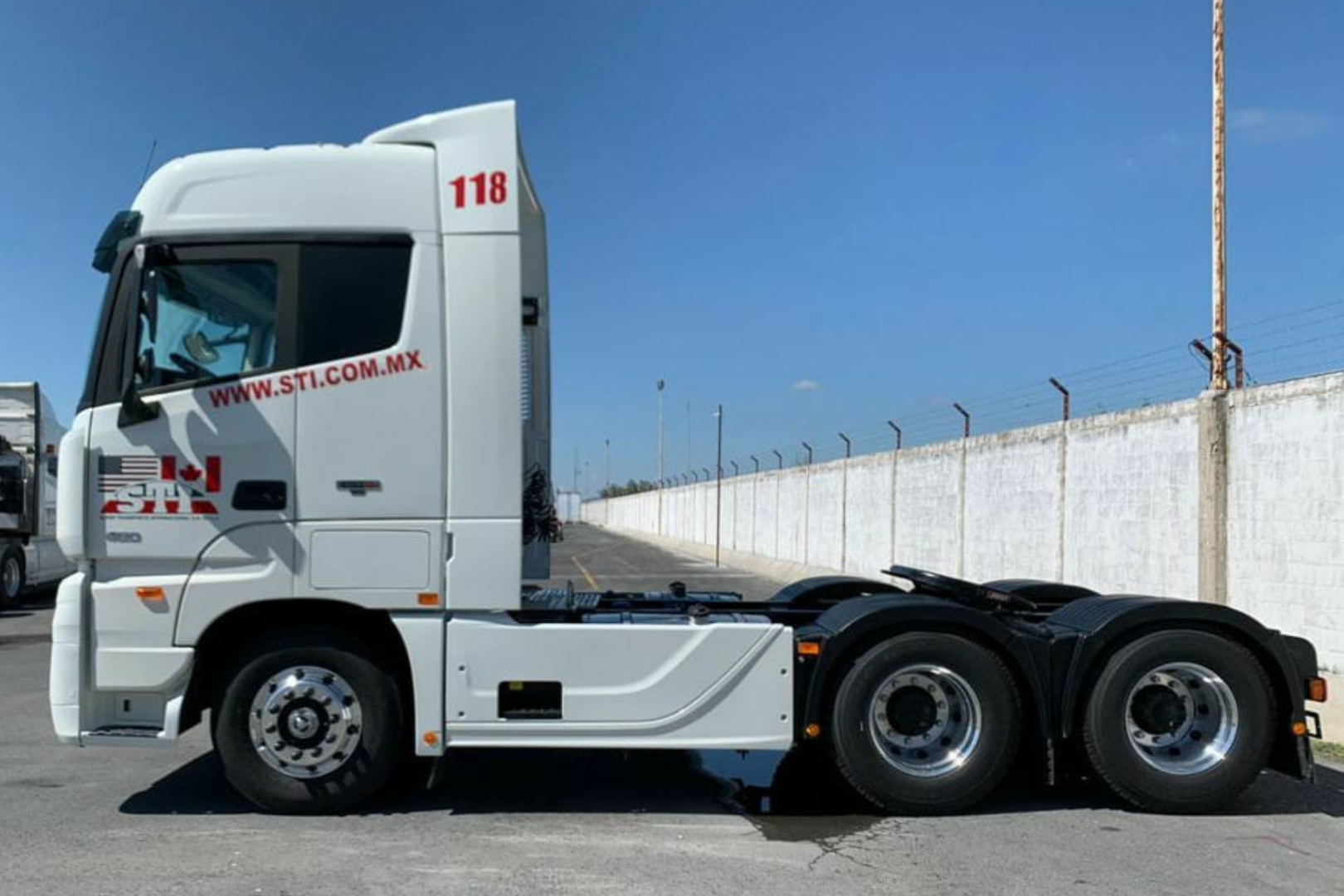 Super Transporte Internacional (STI) Foton