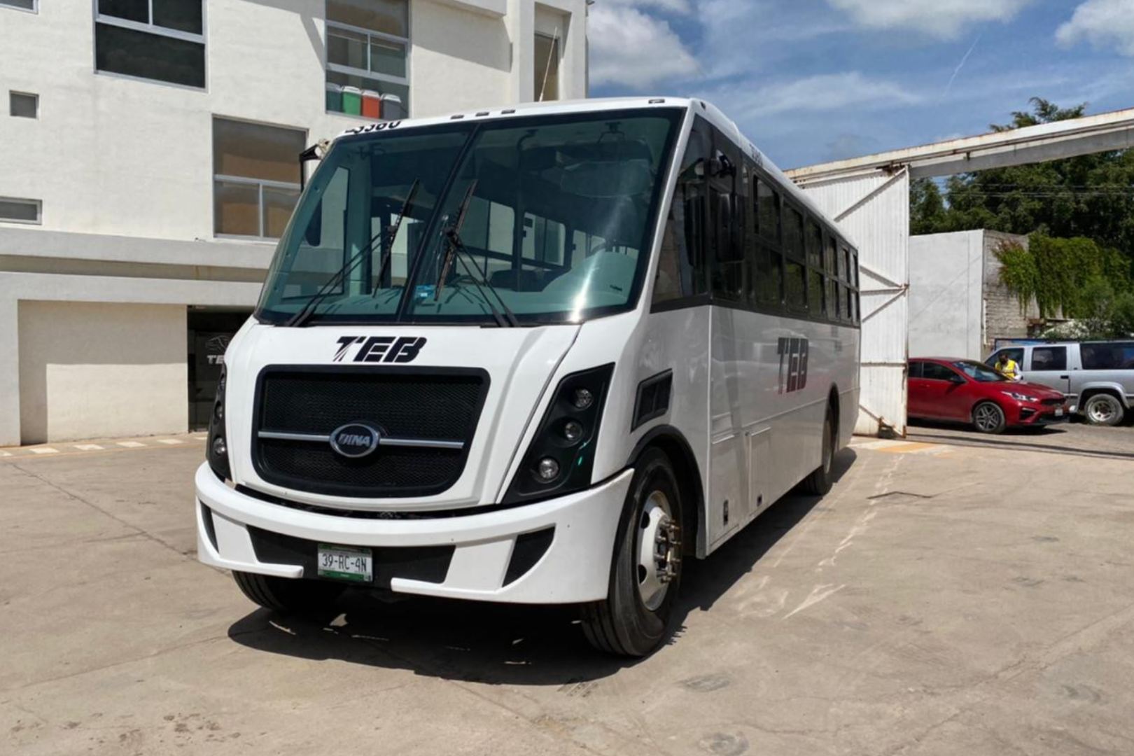 Transporte Empresarial del Bajío (TEB), DINA, RUNNER 10