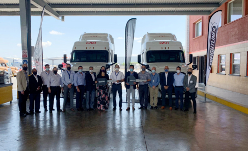 Daimler, Cascadia, Freightliner, Mon-Ro