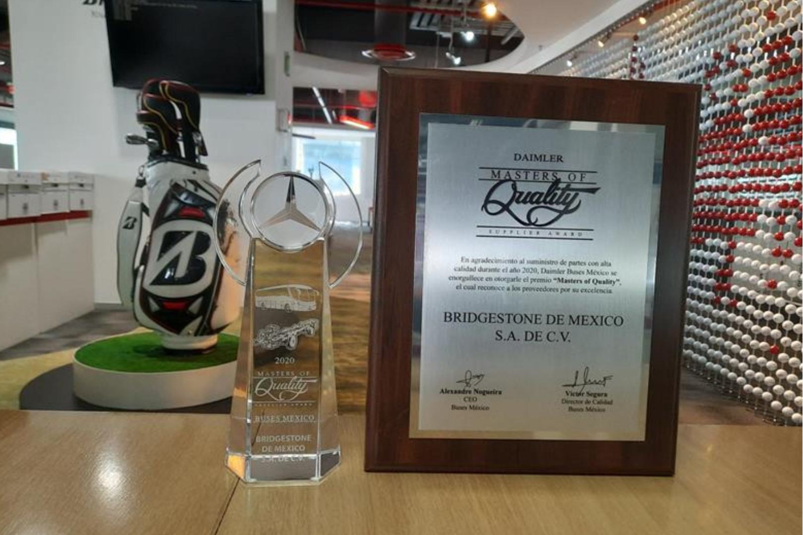 Mercedes-Benz Autobuses Masters of Quality