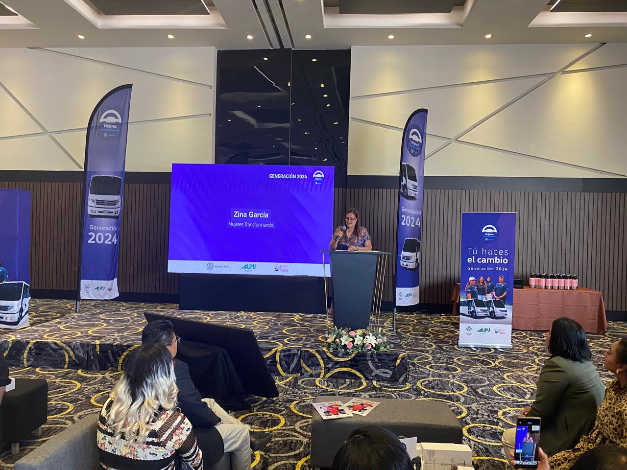 Volkswagen Truck & Bus, AMO, LiPU, Traxión